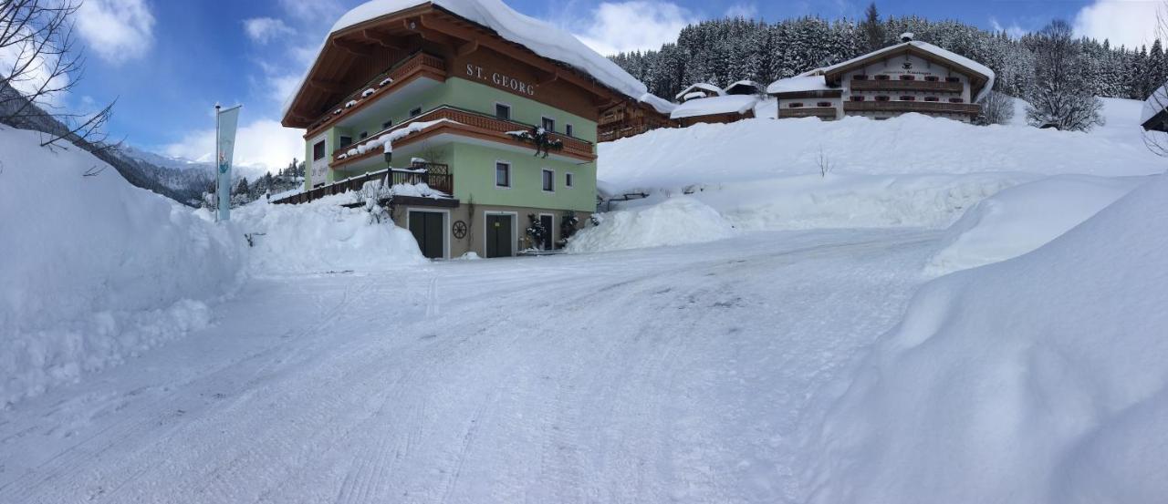 Landhaus St. Georg Bed & Breakfast Saalbach-Hinterglemm Bagian luar foto